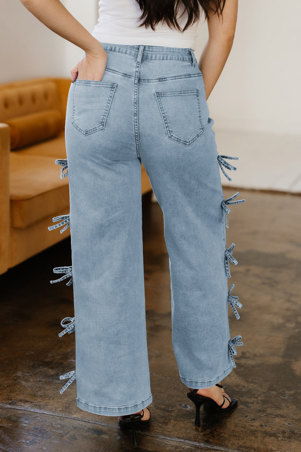 WHITE BOW KNOW DENIM