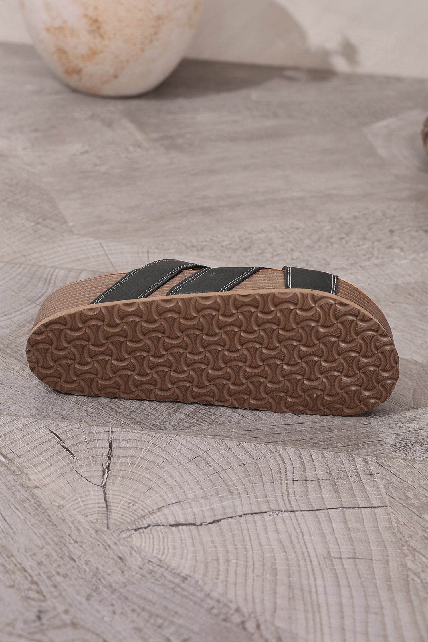 Color Contrast Stitch Crossed Sandals