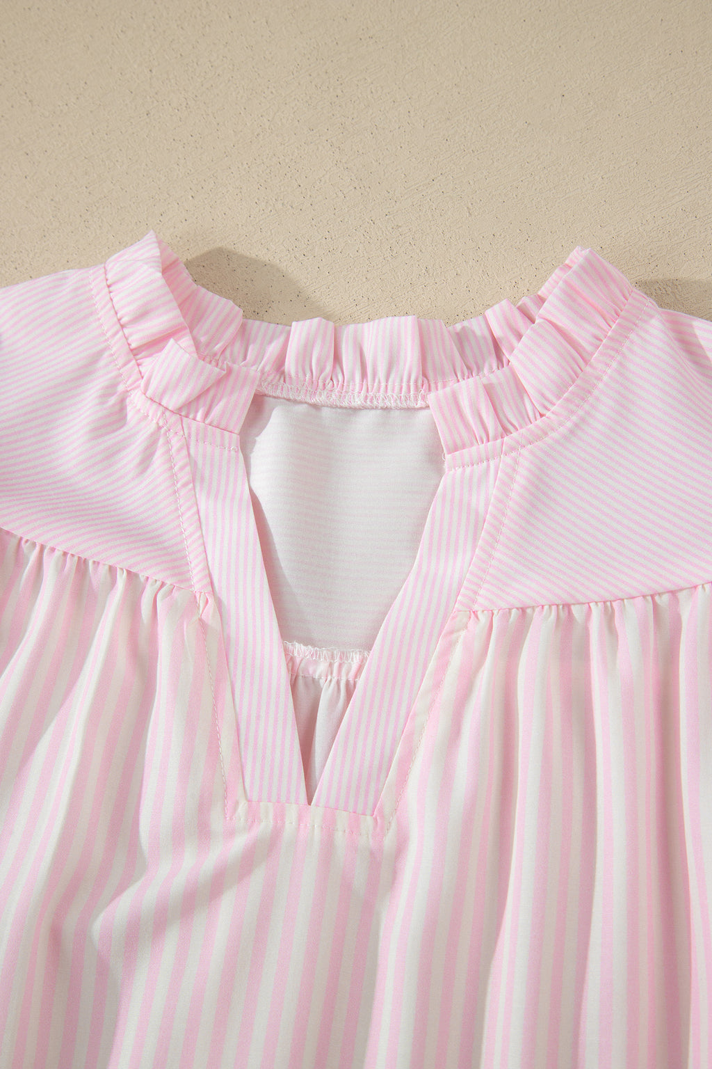 FLUTTER SLEEVE STRIPE TOP
