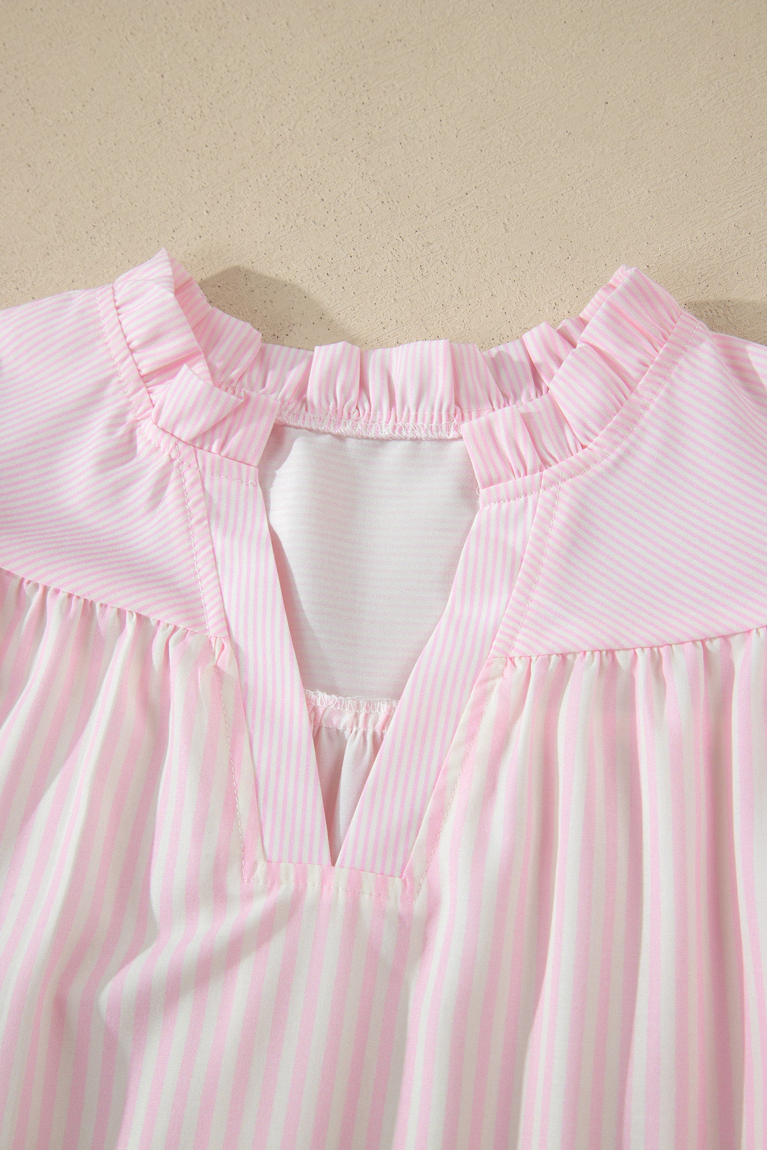 FLUTTER SLEEVE STRIPE TOP